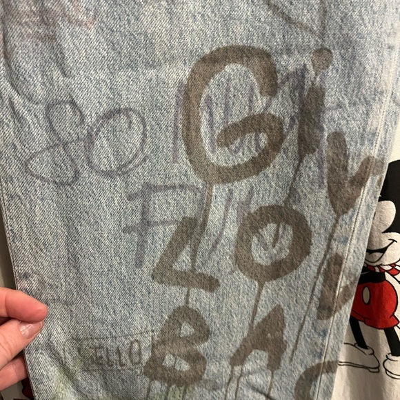 Bershka Women's Graffiti Print Light Wash high waisted straight Jeans Size 8 - Picture 4 of 6